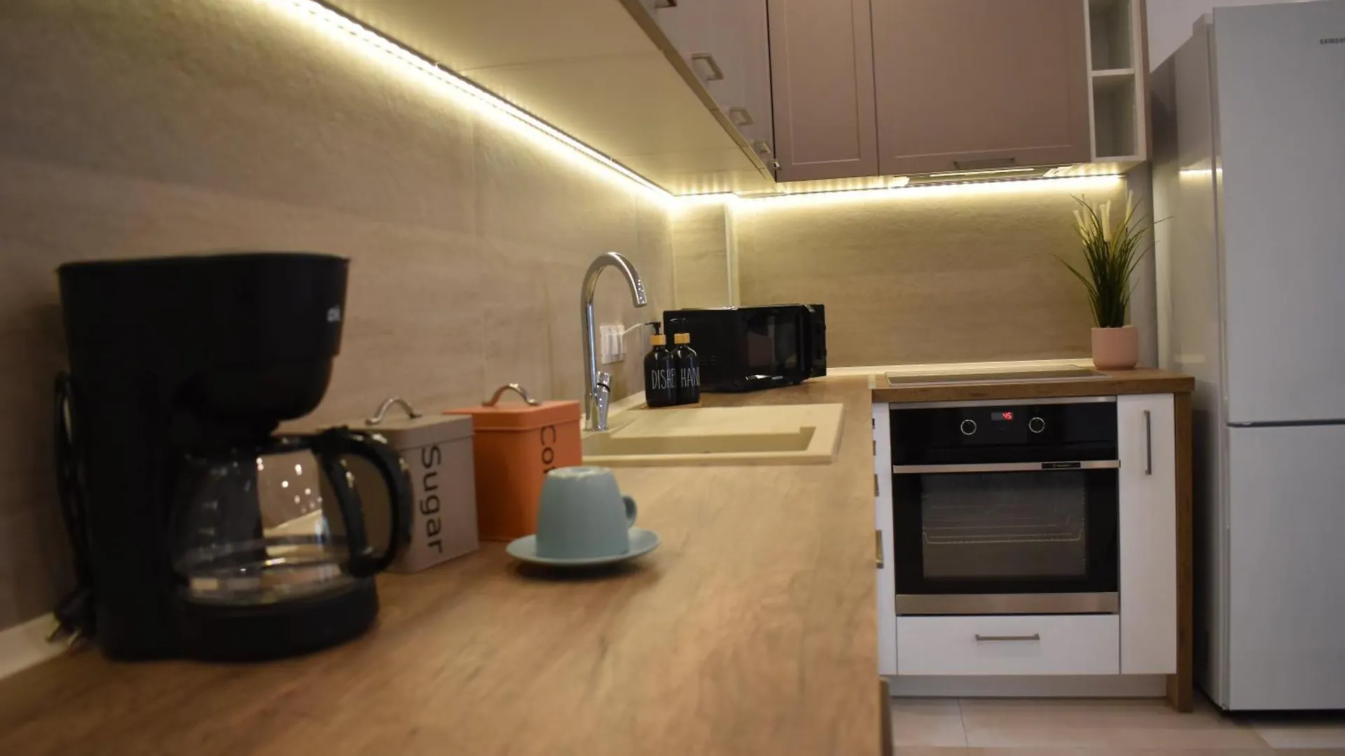 New Luxury Apartment Nea Kallikrateia