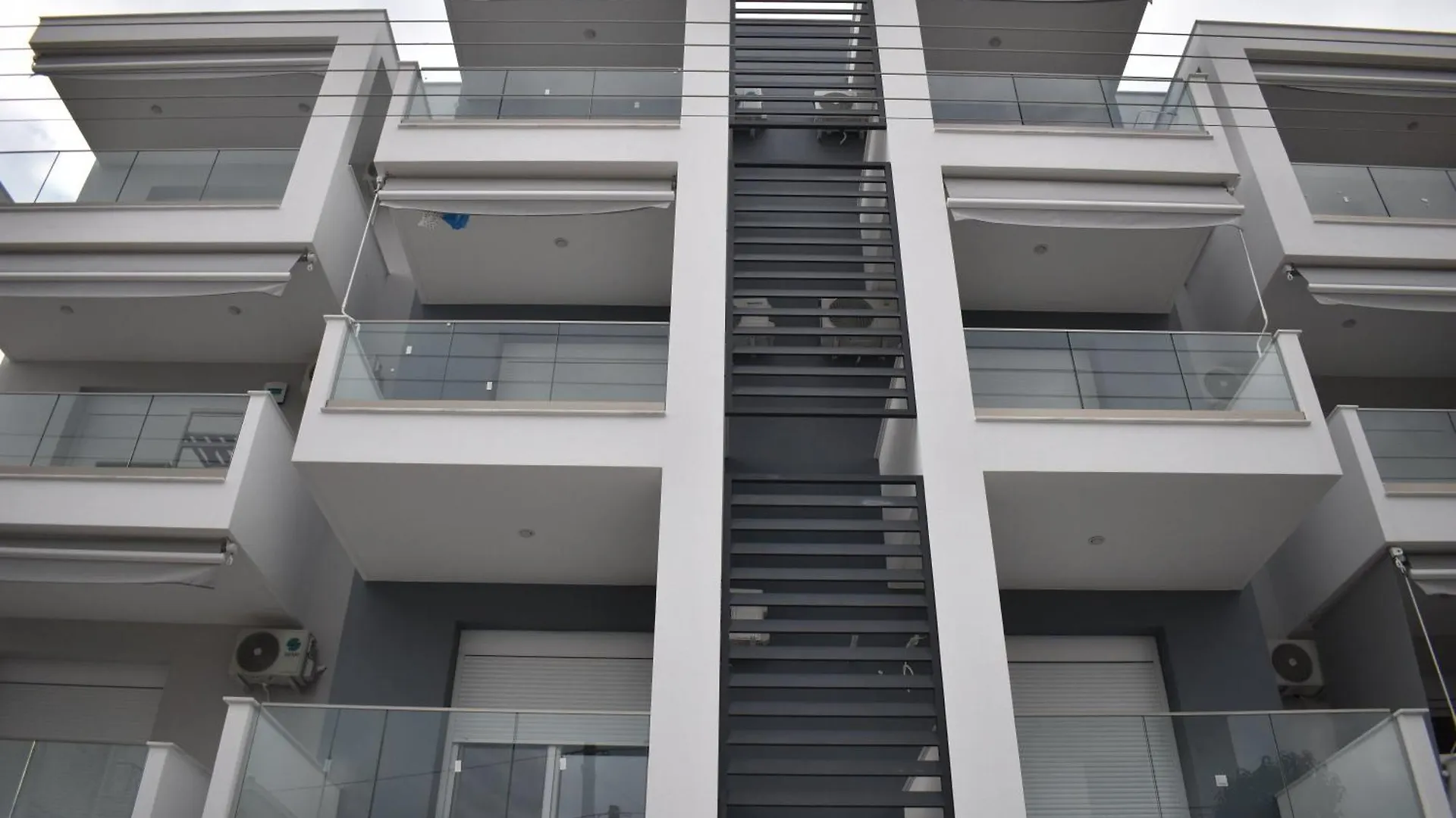 New Luxury Apartment Nea Kallikrateia